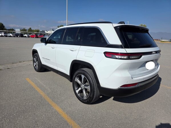 Jeep Grand Cherokee Limited Lujo  5 pasaj  V6  Aut 4x2 2024